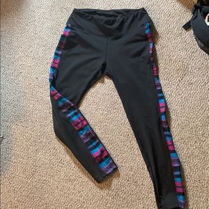 Women’s M fleece lined leggings black with plaid